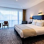 ホテル Beau Rivage 4*